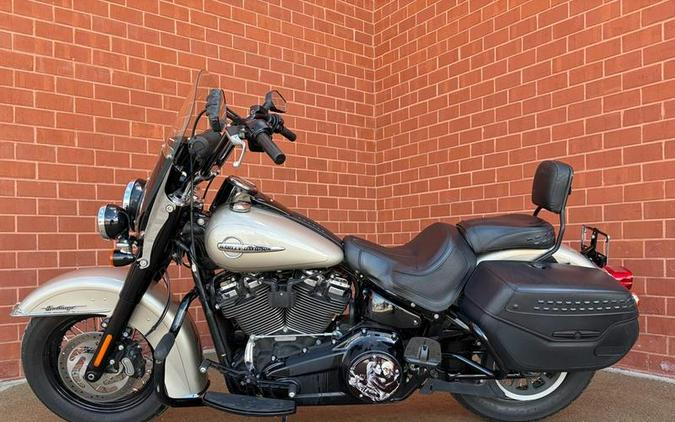 2018 Harley-Davidson® FLHCS - Softail® Heritage Classic 114