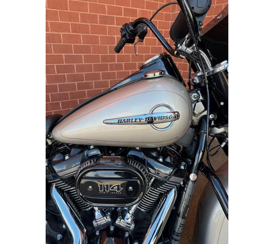 2018 Harley-Davidson® FLHCS - Softail® Heritage Classic 114