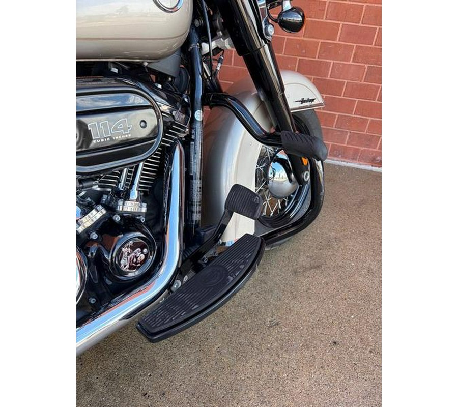 2018 Harley-Davidson® FLHCS - Softail® Heritage Classic 114