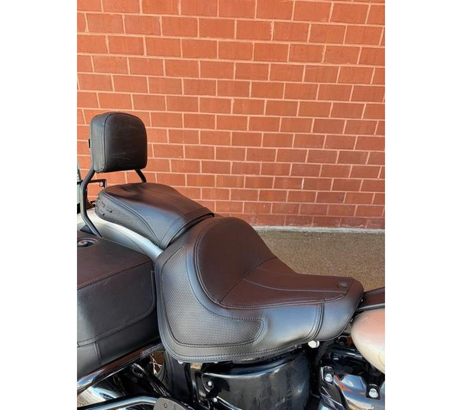 2018 Harley-Davidson® FLHCS - Softail® Heritage Classic 114