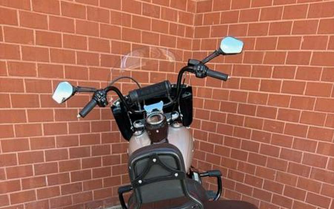 2018 Harley-Davidson® FLHCS - Softail® Heritage Classic 114