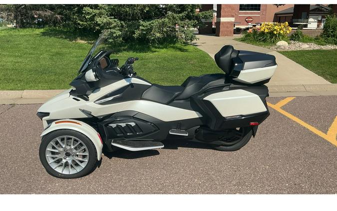 2026 SPYDER RT LIMITED - Can-Am