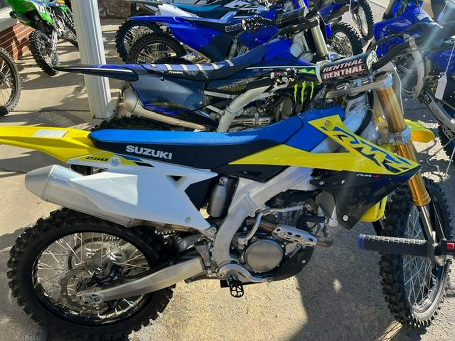 2022 Suzuki RM-Z 250 (1.5 hours)