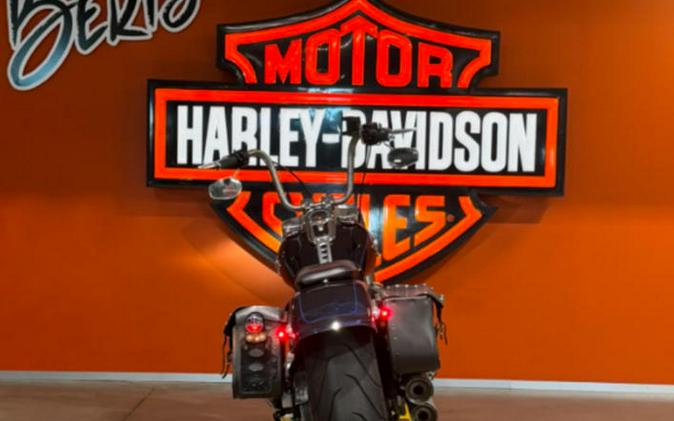 2019 Harley-Davidson® FLFB - Softail® Fat Boy®