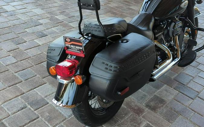 2021 Harley-Davidson® FLHCS - Heritage Classic 114