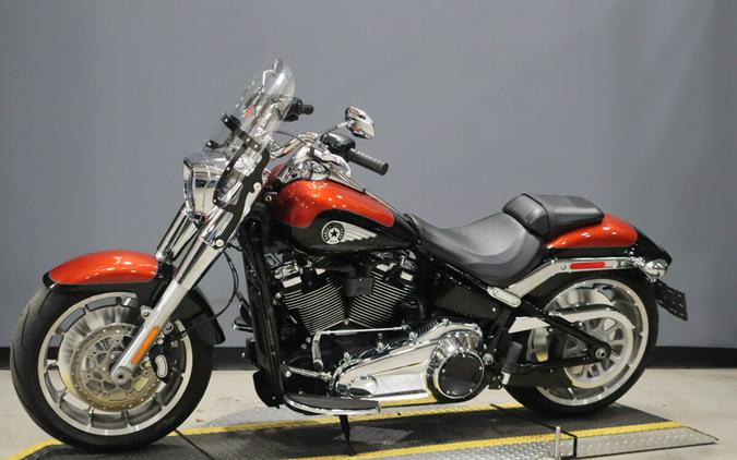2025 Harley-Davidson Fat Boy Whiskey Fire / Vivid Black