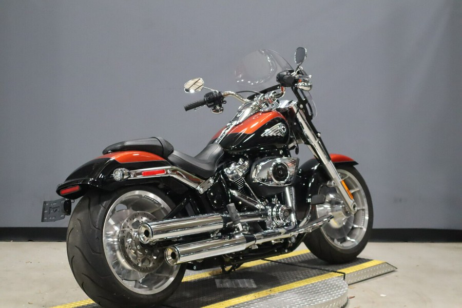 2025 Harley-Davidson Fat Boy Whiskey Fire / Vivid Black