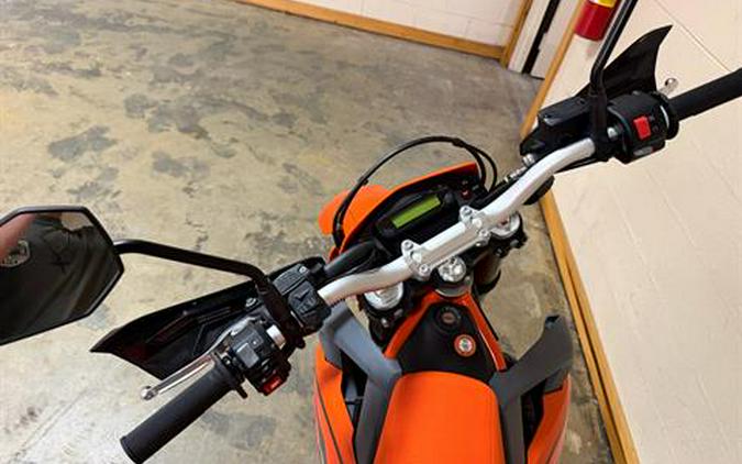 2024 KTM 690 Enduro R