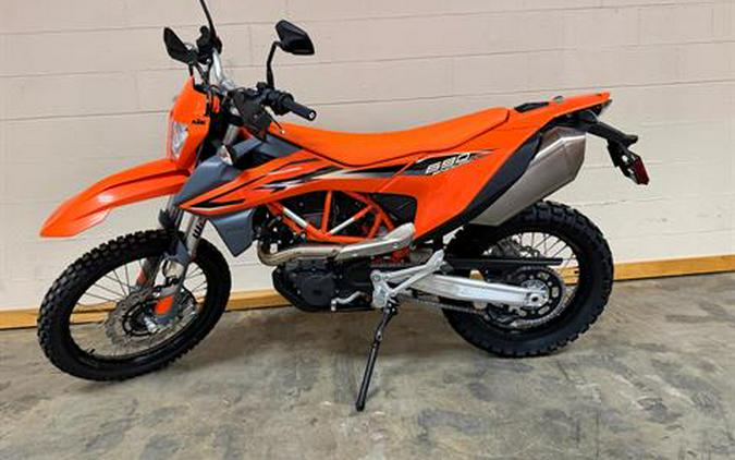 2024 KTM 690 Enduro R