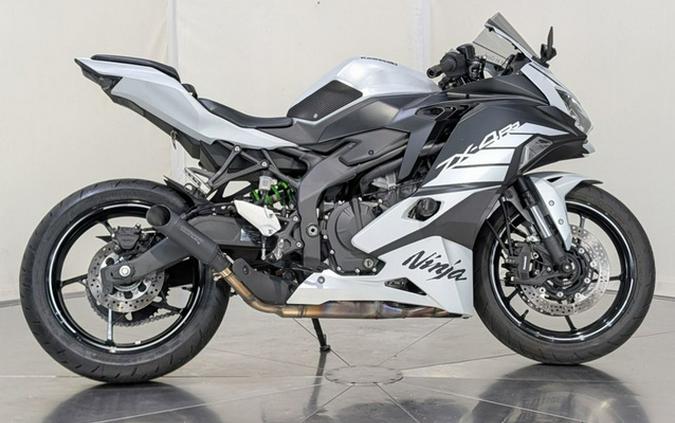 2025 Kawasaki NINJA ZX-4RR ABS
