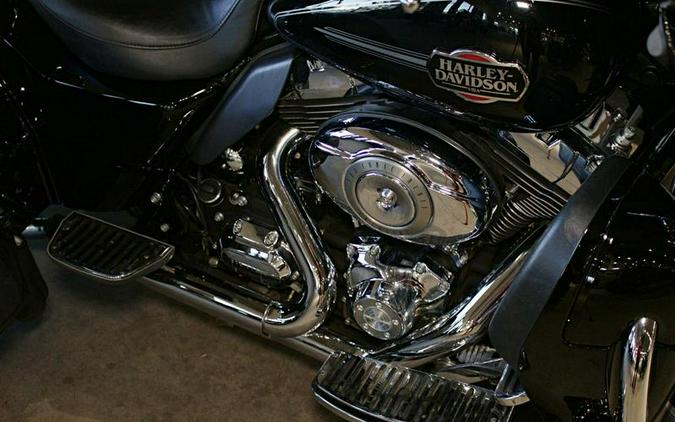 2012 Harley-Davidson® FLHTCUTG - Tri Glide® Ultra Classic®