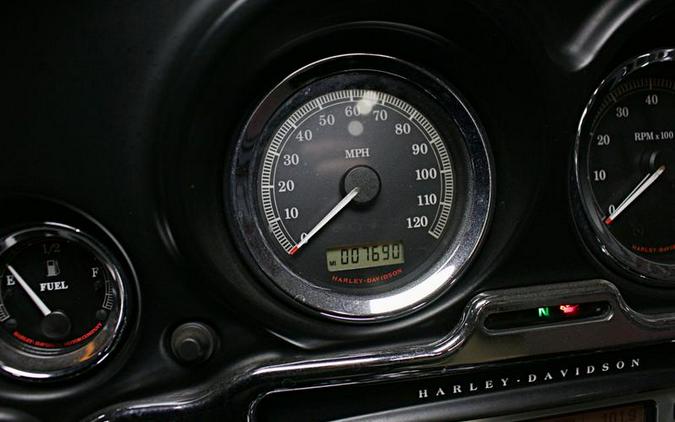 2012 Harley-Davidson® FLHTCUTG - Tri Glide® Ultra Classic®