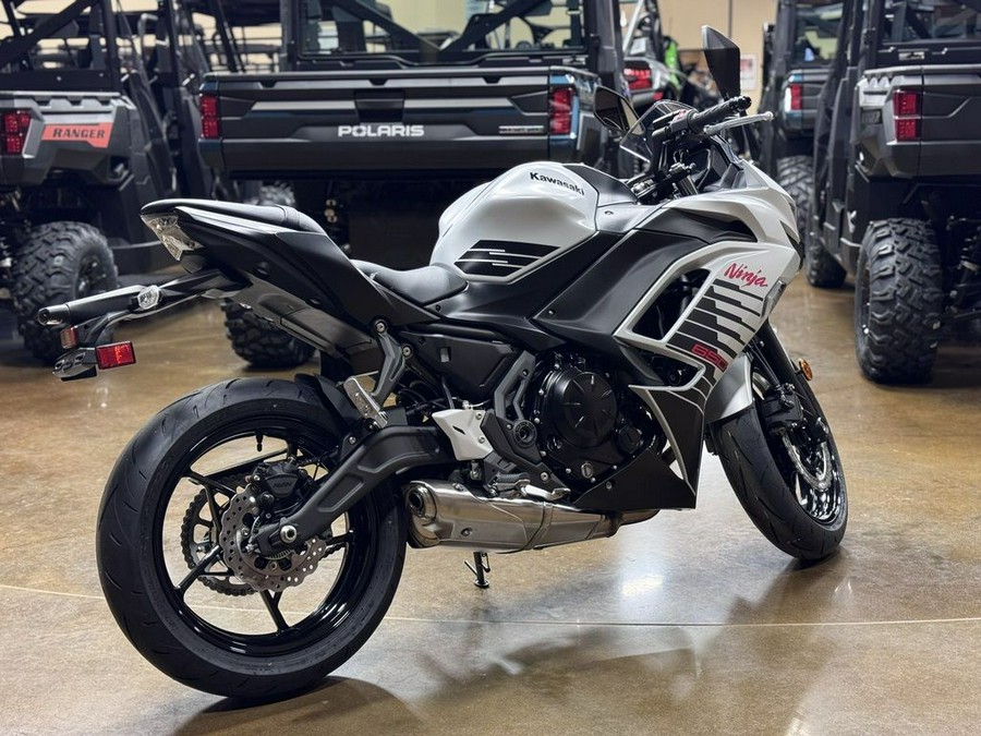 2026 Kawasaki Ninja® 650 ABS