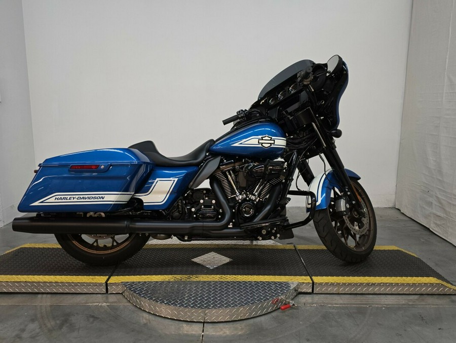 FLHXST 2023 Street Glide ST