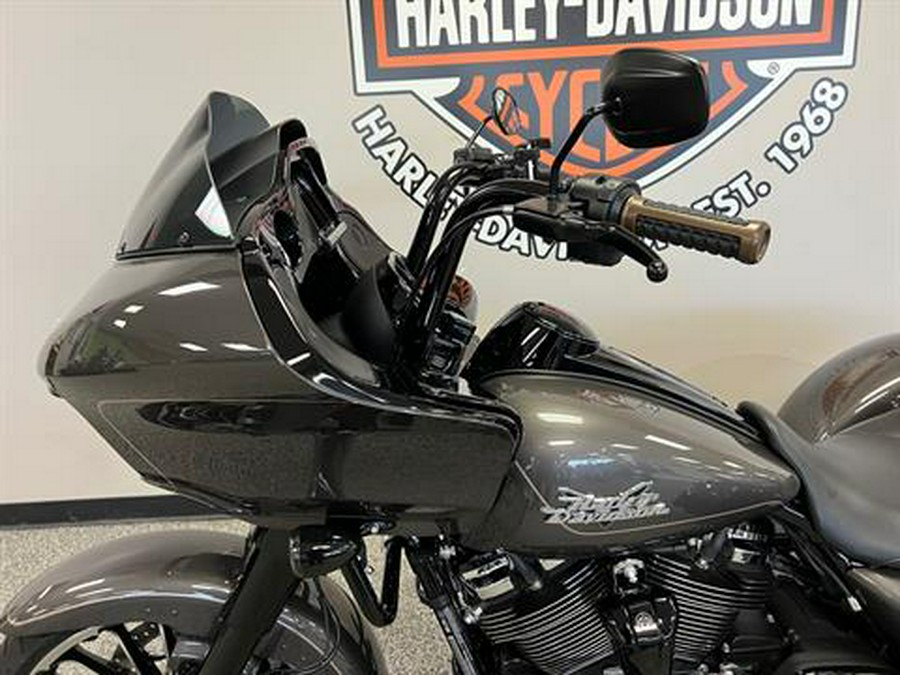 2023 Harley-Davidson Road Glide® 3