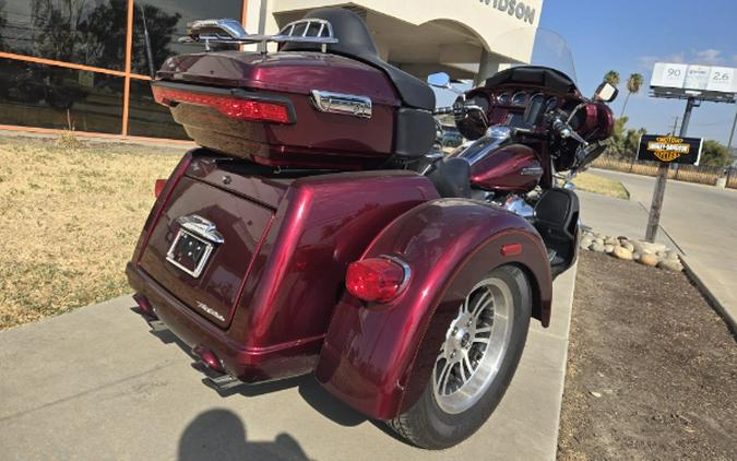 2015 Harley-Davidson Trike Tri Glide Ultra