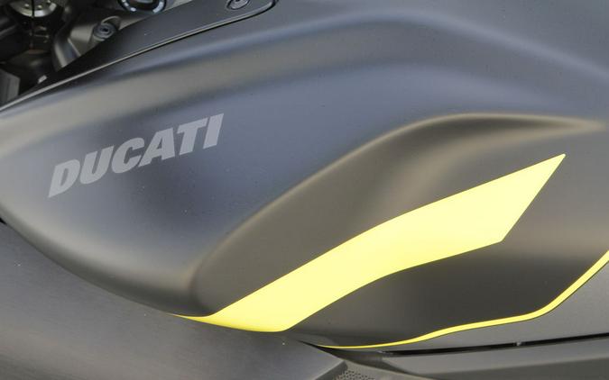 2026 Ducati Diavel V4