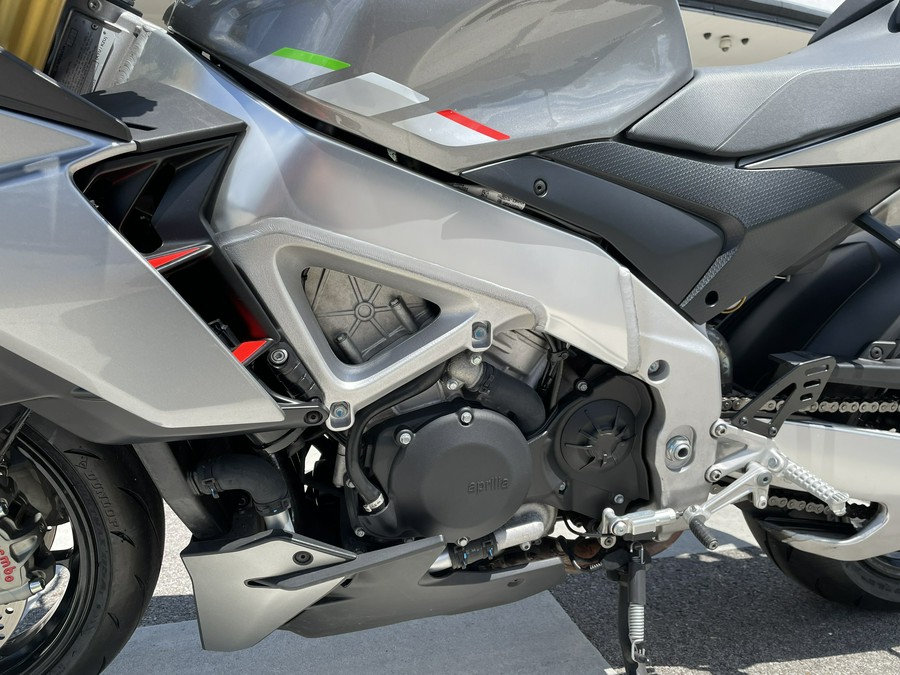 2023 Aprilia Tuono V4 1100