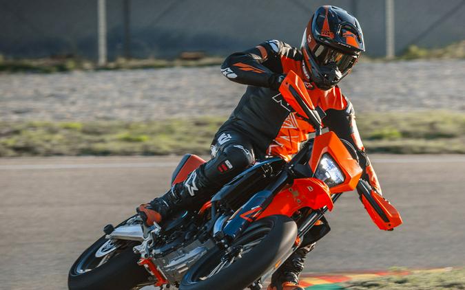 2026 KTM SMC 690 R