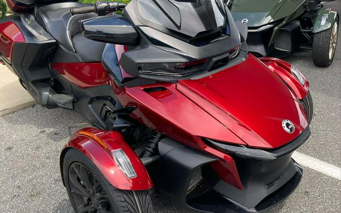 2022 Can-Am® Spyder RT Limited Dark Wheels