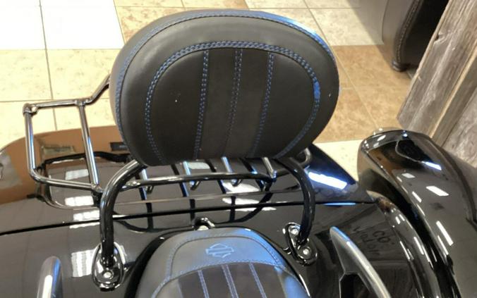 2023 Harley-Davidson® Road Glide® 3 Vivid Black