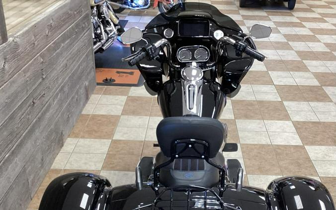 2023 Harley-Davidson® Road Glide® 3 Vivid Black