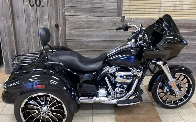2023 Harley-Davidson® Road Glide® 3 Vivid Black