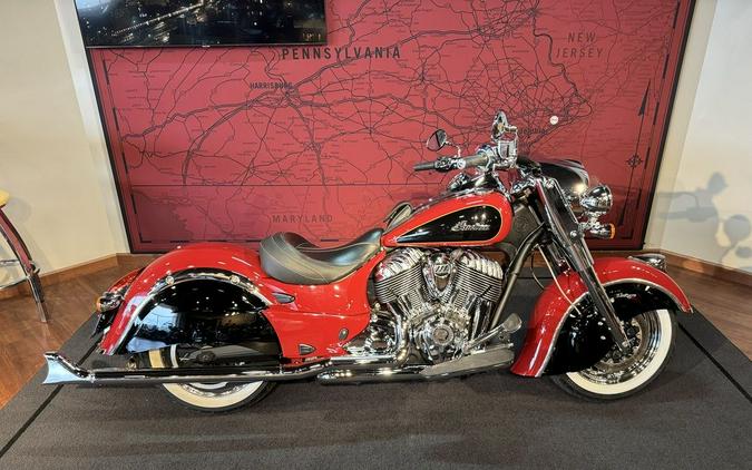 2015 Indian Motorcycle® Chief® Vintage Indian Red / Thunder Black