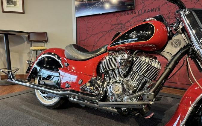 2015 Indian Motorcycle® Chief® Vintage Indian Red / Thunder Black