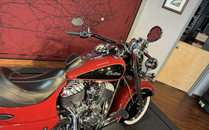 2015 Indian Motorcycle® Chief® Vintage Indian Red / Thunder Black