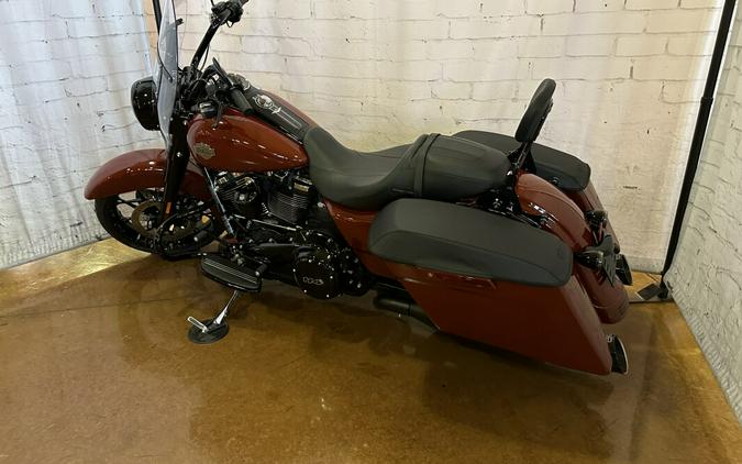 2024 Harley-Davidson Road King Special FLHRXS Red Rock