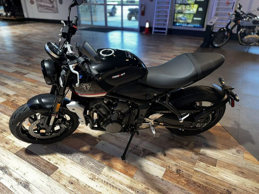 2024 Triumph Trident 660 Sapphire Black