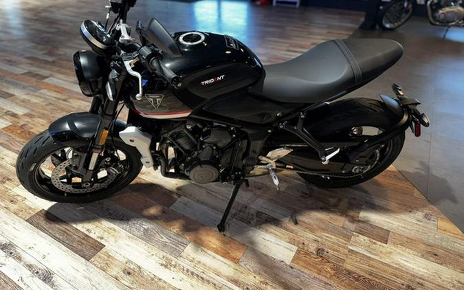 2024 Triumph Trident 660 Sapphire Black