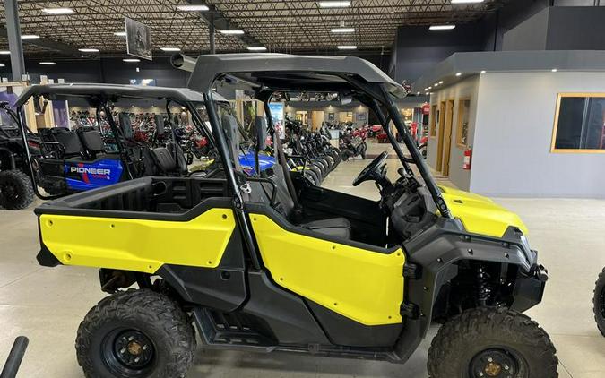 2019 Honda® Pioneer 1000 EPS