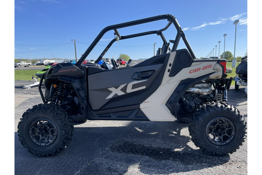 2023 Can-Am SSV MAV SPORT XXC 64 1000R TN 23