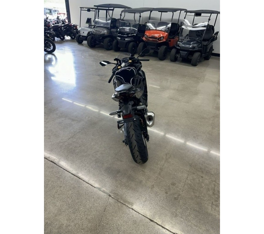 2025 Kawasaki Ninja® ZX™-4R ABS