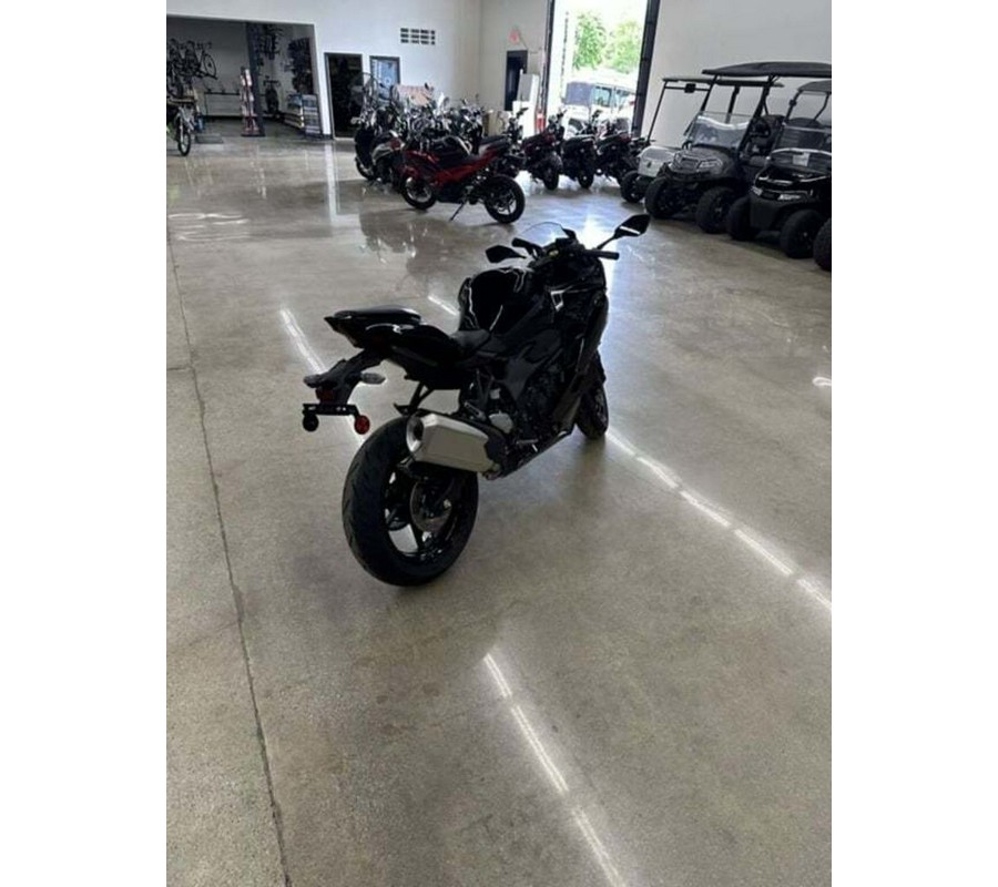 2025 Kawasaki Ninja® ZX™-4R ABS