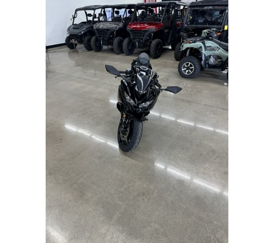 2025 Kawasaki Ninja® ZX™-4R ABS