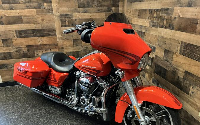 2017 Harley-Davidson® Street Glide® Special Custom Colour Laguna Orange FLHXS
