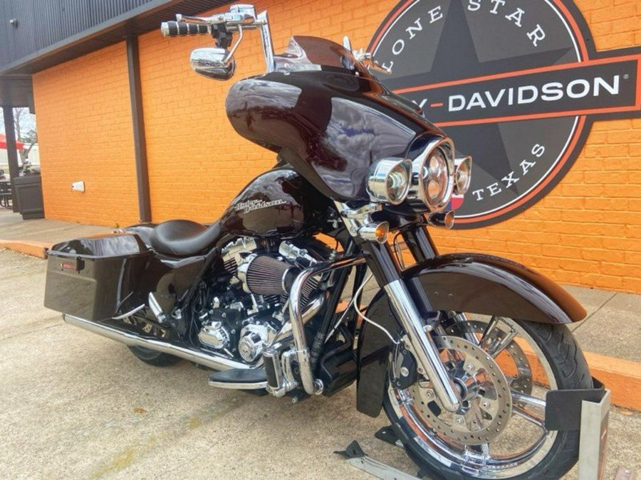 2011 Harley-Davidson® FLHX103 - Street Glide® PowerPak