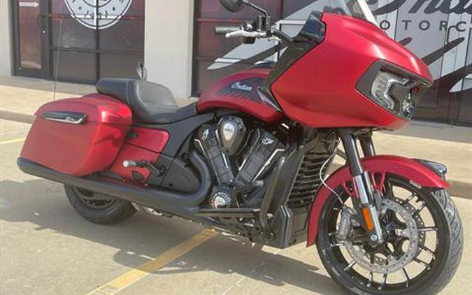 2024 Indian Motorcycle Challenger® Dark Horse®