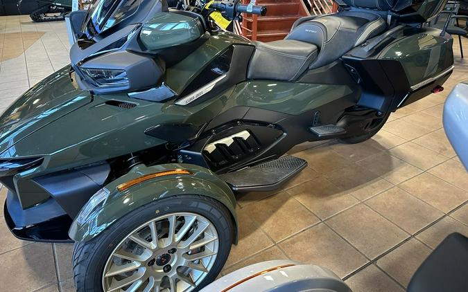 2023 Can-Am Spyder RT Review [Celebrating 2023 IFRD]