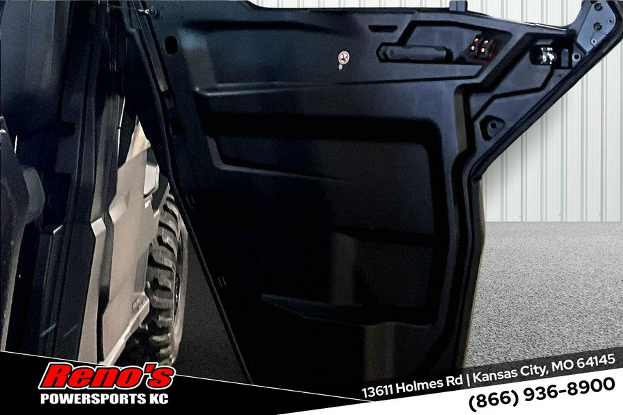 2026 Can-Am Defender MAX XT CAB HD11