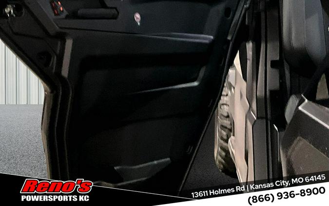 2026 Can-Am Defender MAX XT CAB HD11