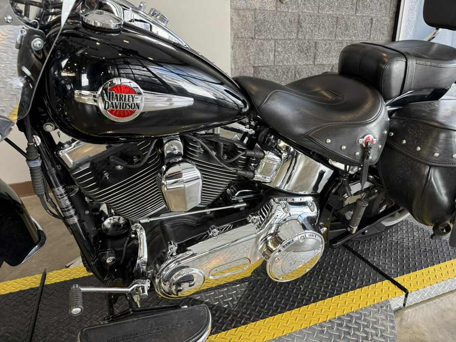 2017 Harley-Davidson® Heritage Softail® Classic FLSTC
