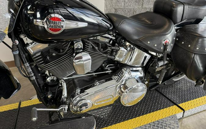 2017 Harley-Davidson® Heritage Softail® Classic FLSTC