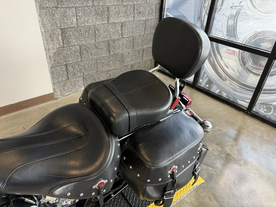2017 Harley-Davidson® Heritage Softail® Classic FLSTC