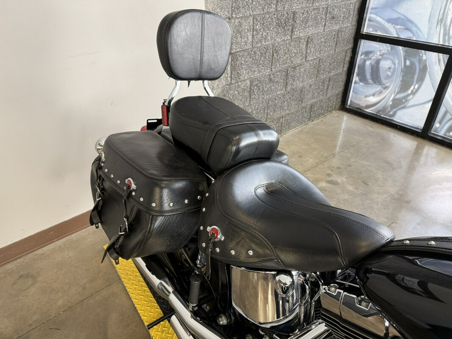 2017 Harley-Davidson® Heritage Softail® Classic FLSTC