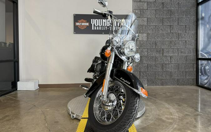 2017 Harley-Davidson® Heritage Softail® Classic FLSTC