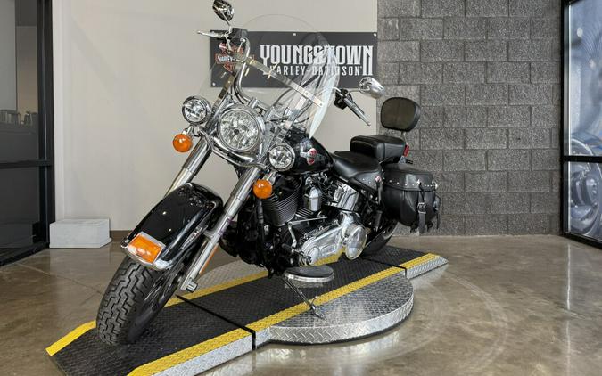 2017 Harley-Davidson® Heritage Softail® Classic FLSTC